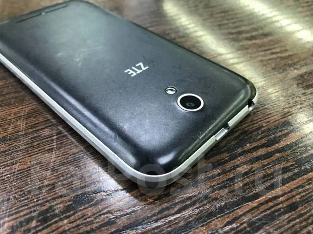 ZTE Blade L110. �/�, 3G, Dual-SIM ����