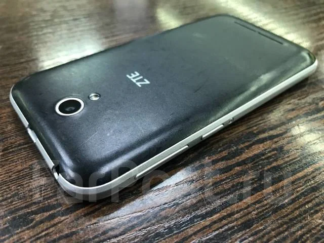 ZTE Blade L110. �/�, 3G, Dual-SIM ����