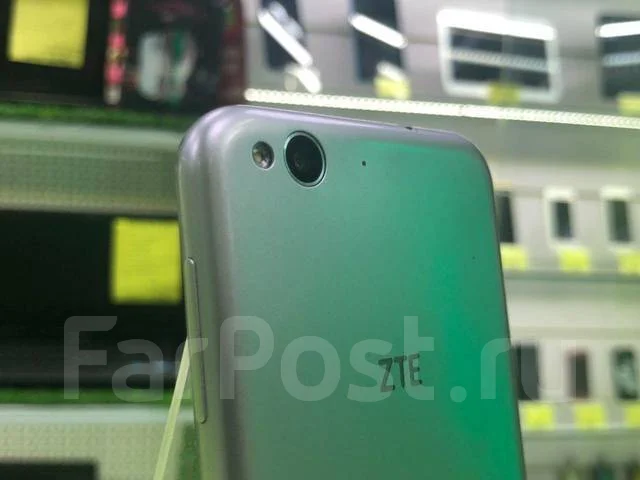 ZTE Blade S6. �/�, Dual-SIM ����