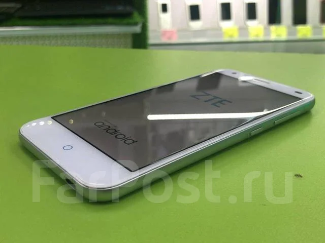 ZTE Blade S6. �/�, Dual-SIM ����