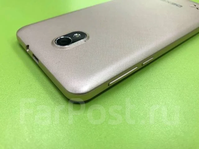 DEXP Ixion E350 Soul 3. �/�, Dual-SIM ����