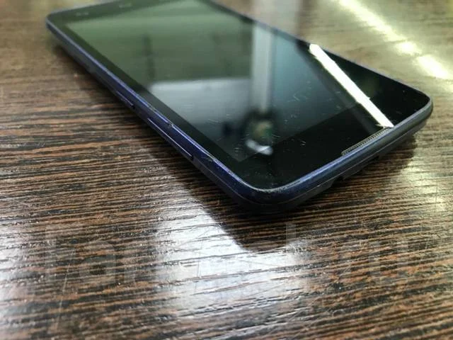 Micromax Q383. �/�, 3G, Dual-SIM ����