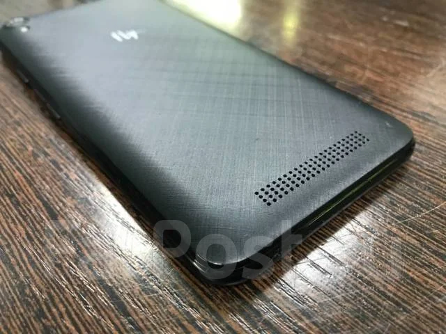 Fly FS524 Knockout. �/�, 4G LTE ����