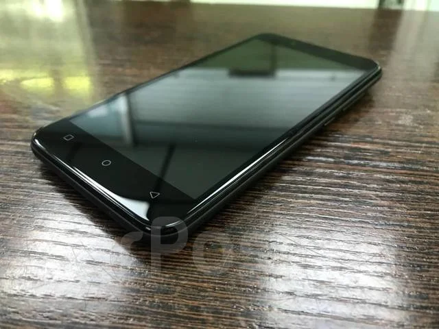 DEXP Ixion ES1050. �/�, 3G ����