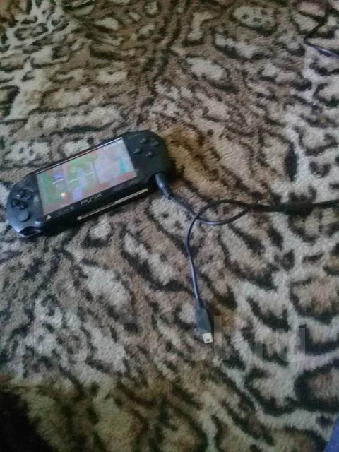 Sony PSP Street E1000 ����