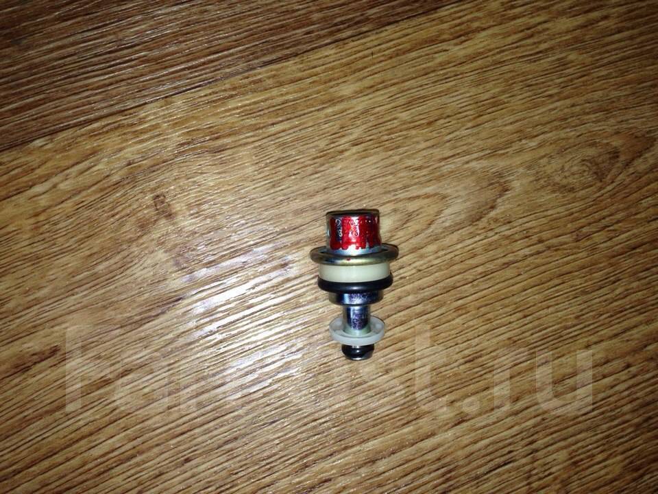 Регулятор давления топлива лансер 10. 8. Mr420443. Соната 6 регулятор давления топлива. Клапан давления топлива mitsubishi lancer 10.