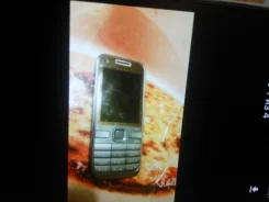 Nokia E52. �/�