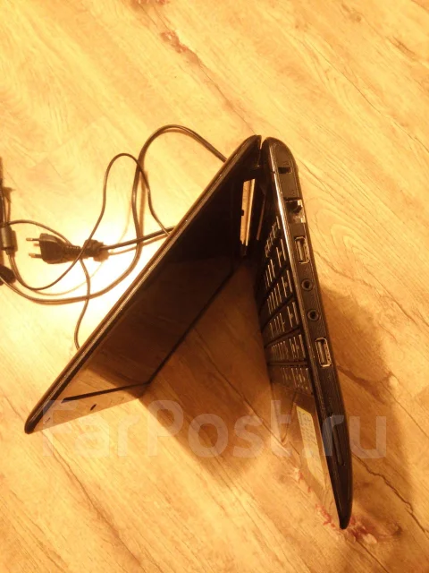 Asus Eee PC 1201N. 12", ��� 1024 ��, ���� 250���, WiFi: 1, ����������� �� 1��. ����