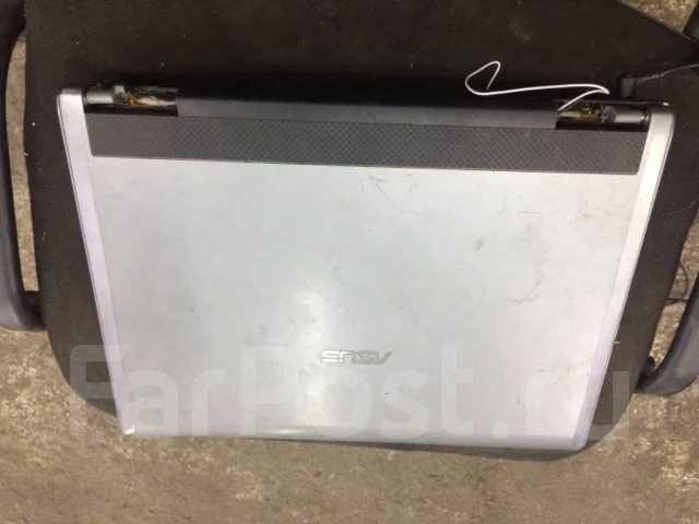 Asus F3S. 1,8����, ��� 1024 ��, ���� 160���, WiFi: 1, Bluetooth: 1 ����
