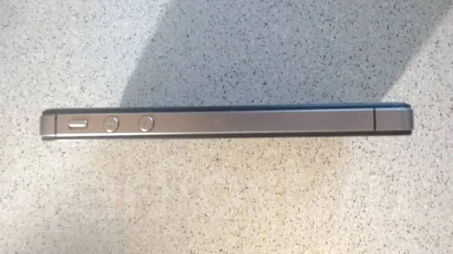 Apple iPhone 4s. �/�, ������, 4G LTE ����