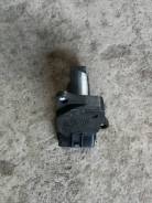Датчик расхода воздуха. Toyota: Crown Majesta, Crown, Mark X, Soarer, Corolla, Reiz Lexus SC430, UZZ40 Lexus GS430, UZS161 Lexus GS300, UZS161 Lexus G...