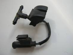 Форсунка омывателя. BMW 3-Series, E46, E46/2, E46/2C, E46/3, E46/4, E46/5 Двигатели: M43B19, M52TUB25, M52TUB28, M54B22, M54B25, M54B30, N42B20