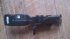 Ручка открывания багажника. Nissan: Wingroad, Bluebird Sylphy, Primera, Pulsar, AD, Sunny Двигатели: QG13DE, QG15DE, QG18DE, QG18DEN, YD22DD, QR20DE...