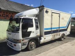 Hino Ranger. 500, 6 728 куб. см., 5 000 кг.