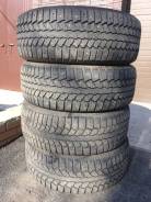Maxxis MA-Suv Presa Spike. Зимние, шипованные, 2015 год, износ: 10%, 4 шт