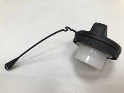 Крышка топливного бака. Lexus: HS250h, RX330, GS430, RC300, ES300h, CT200h, RX450h, LS460L, ES250, RC200t, IS300, RX270, ES200, GS250, IS200t, IS F, I...