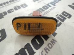 Повторитель в крыло Nissan Primera