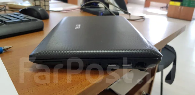 Asus Eee PC 1001P. 10.1", 1,6����, ��� 1024 ��, ���� 160���, WiFi: 1, ����������� �� 7��. ����