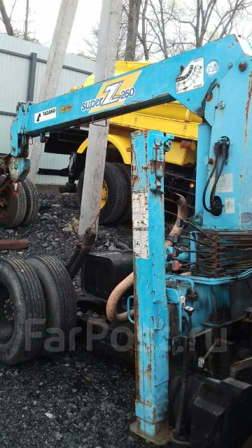 Hino Dutro ����