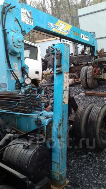Hino Dutro ����