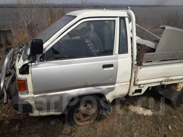 Toyota Town Ace. . ��� ����� �� ������������-��-����� ����