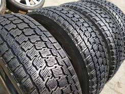 Goodyear Wrangler IP/N. Зимние, 2014 год, 10 %, 4 шт