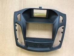Накладка консоли. Ford Focus, CB8 Двигатели: IQDB, M8DA, M8DB, PNDA, UFDB, XQDA, XTDA