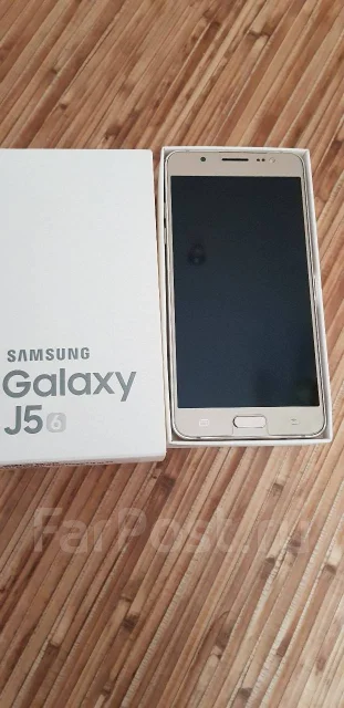 Samsung Galaxy J5 2016. �����, ������� ����