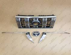 Решетка радиатора. Toyota Land Cruiser Prado