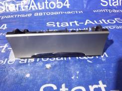 Пепельница. Volkswagen Passat, 3B6, 3C5, 3C2 Двигатели: BVY, BXE, CDGA, BKP, CAXA, CDAA, CBAC, CBAB, CBBB, BLF, BZB, CBDC, CGYA, BWA, CAYC, BVX, AXZ...
