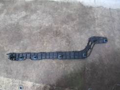 Крепление бампера. Toyota Land Cruiser, GRJ200, URJ200, URJ202, URJ202W, UZJ200, UZJ200W, VDJ200 Lexus LX450d, URJ201 Lexus LX570, URJ201, URJ201W Lex...