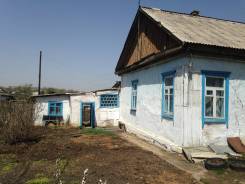 Продаётся часть жилого дома "дом на 2 хозяина", р-он ЖД Вокзал. Улица Вокзальная 13, р-н Вокзал, площадь дома 45 кв. м., электричество 6 кВт, отоплени...