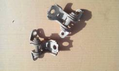 Крепление двери. Skoda Fabia, 5J2, 5J5 Двигатели: CBZB, CGPA, CBZA, BBM, CHTA, BZG, CHFA, CEVA