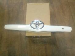 Накладка крышки багажника. Toyota Camry, ACV40, ASV40, GSV40 Двигатели: 2ARFE, 2AZFE, 2GRFE