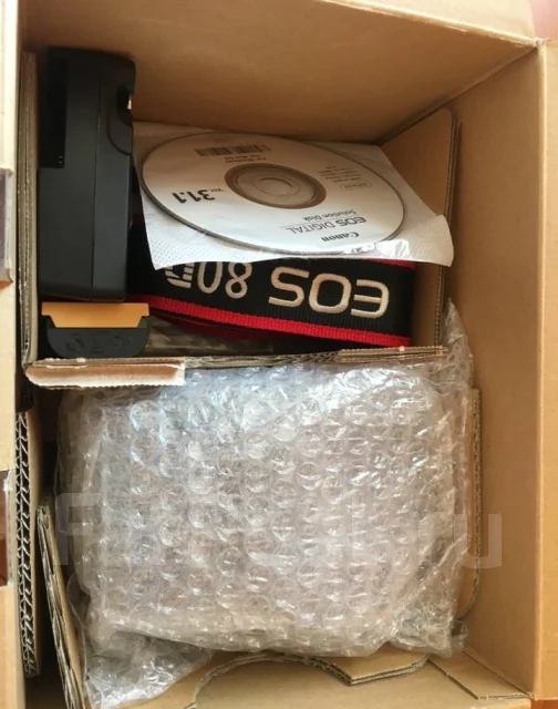 Canon EOS 80D Body ����