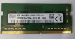 SO-DIMM DDR4.