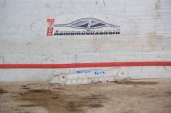 Крепление бампера. Toyota Yaris, KSP90, NCP90, NCP91, ZSP90 Toyota Vitz, KSP90, NCP91, NCP95, SCP90 Двигатели: 1KRFE, 1NZFE, 2NZFE, 2ZRFE, 2SZFE