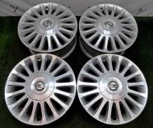 Nissan. 7.0x16", 5x114.30, ET35, ЦО 66,0 мм.