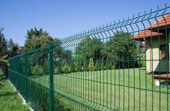 Заборы и изгороди.