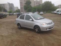 Toyota Platz. Без водителя