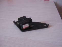Датчик airbag. Toyota: Corolla, Corolla Spacio, WiLL VS, Allex, Corolla Axio, Corolla Fielder, Corolla Runx Двигатели: 1NZFE, 1ZZFE, 2ZZGE, 2C, 2NZFE...