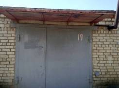 Гаражи капитальные. р-н Выше ул. Тихонова 5, 60 кв. м., электричество, подвал.