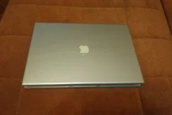 Apple MacBook Pro 17. 17", WiFi ����