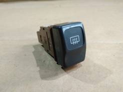 Кнопка включения обогрева стекла. Subaru Legacy Lancaster, BG9 Subaru Legacy, BD2, BD3, BD4, BD5, BD9, BG2, BG3, BG4, BG5, BG9, BGA, BGC Двигатели: EJ...