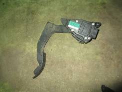 Педаль газа. Audi A8, 4E2, 4E8 Audi S8, 4E2, 4E8 Двигатели: ASB, ASE, ASN, BBJ, BFL, BFM, BGK, BHT, BMC, BNG, BPK, BSB, BSM, BTE, BVJ, BVN