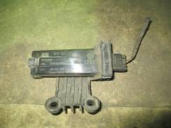 Антенна. Audi A8, 4E2, 4E8 Audi S8, 4E2, 4E8 Двигатели: ASB, ASE, ASN, BBJ, BFL, BFM, BGK, BHT, BMC, BNG, BPK, BSB, BSM, BTE, BVJ, BVN