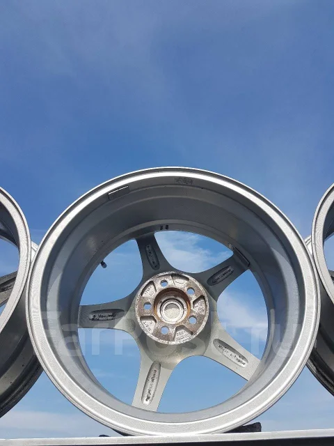 Enkei RP03. 8.0x17", 5x100, ET48, �� 72���. ����