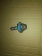 Болт коленвала. Volkswagen: Caddy, Passat, Vento, LT, Jetta, Golf, Scirocco, Polo Двигатели: 1F, 1Y, 1Z, AEE, AEX, AEY, AHB, AHL, AHU, AKK, AKV, AKW...