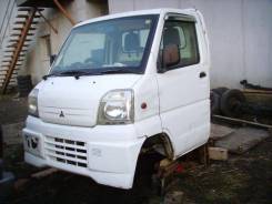 Кабина. Mitsubishi Town Box Wide, U61T, U61TP, U61V, U61W, U62T, U62TP, U62V, U62W, U63W, U64W Mitsubishi Town Box, U61T, U61TP, U61V, U61W, U62T, U62...