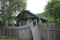 Дом с большим земельным участком в пос. Тигровое, г. Партизанск. Ул. Тигровая,25-а, р-н пос.Тигровое, площадь дома 40 кв. м., скважина, отопление твер...
